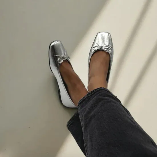 AMIE RAFA MADRID SQUARE TOE BALLET FLAT