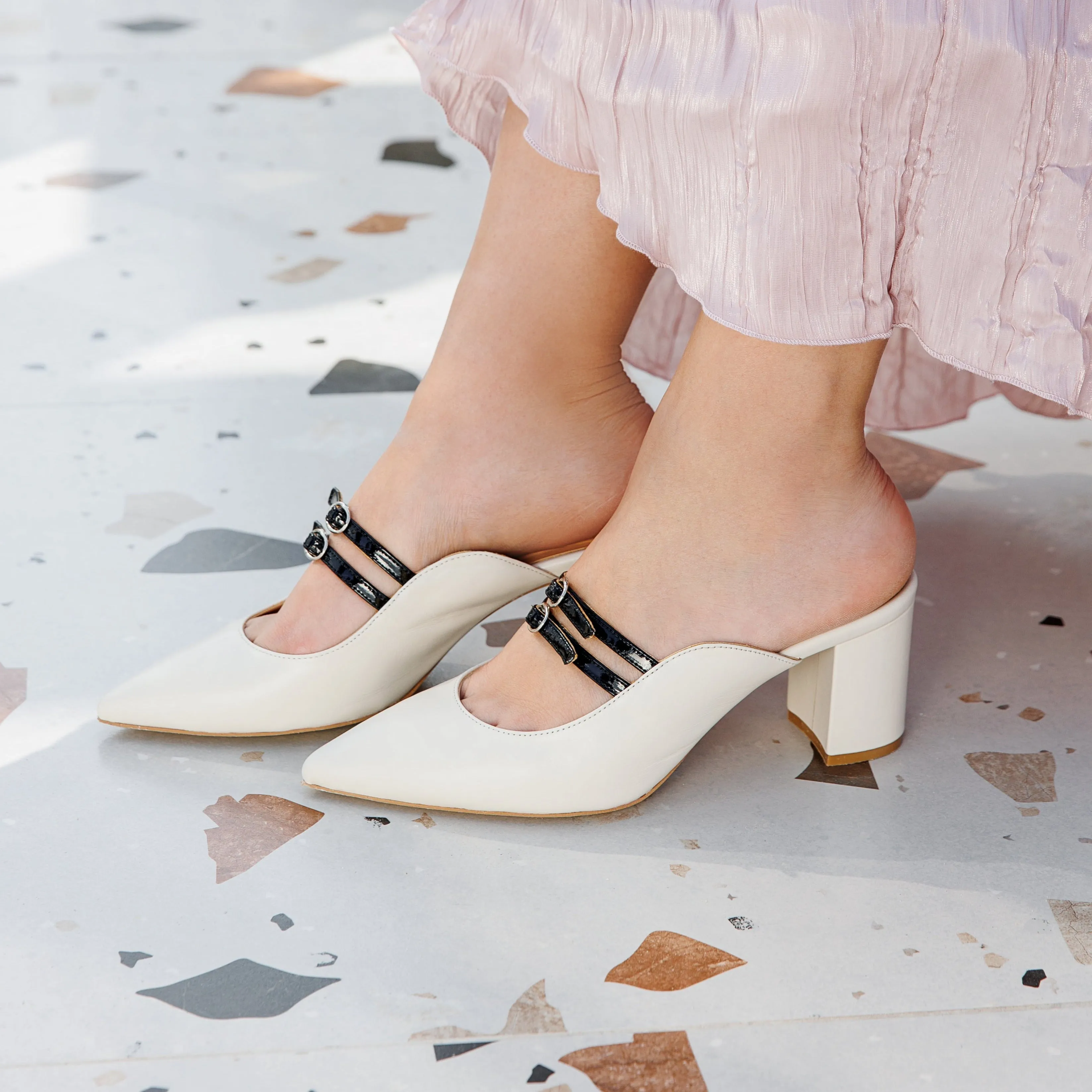 Lora cream heel