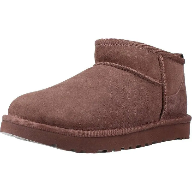 Plain And Classic Mini Boots