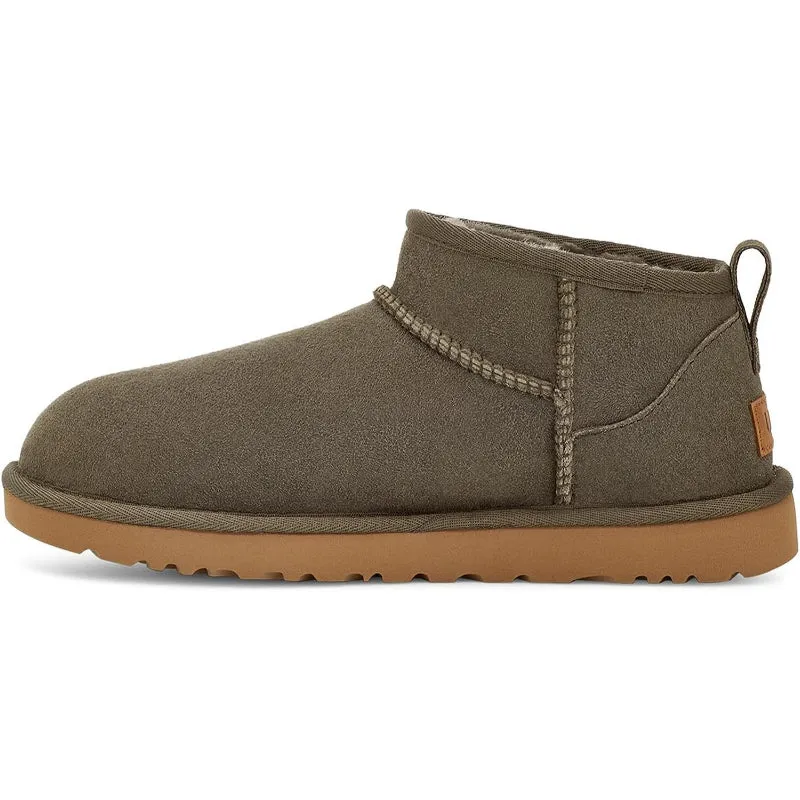 Plain And Classic Mini Boots