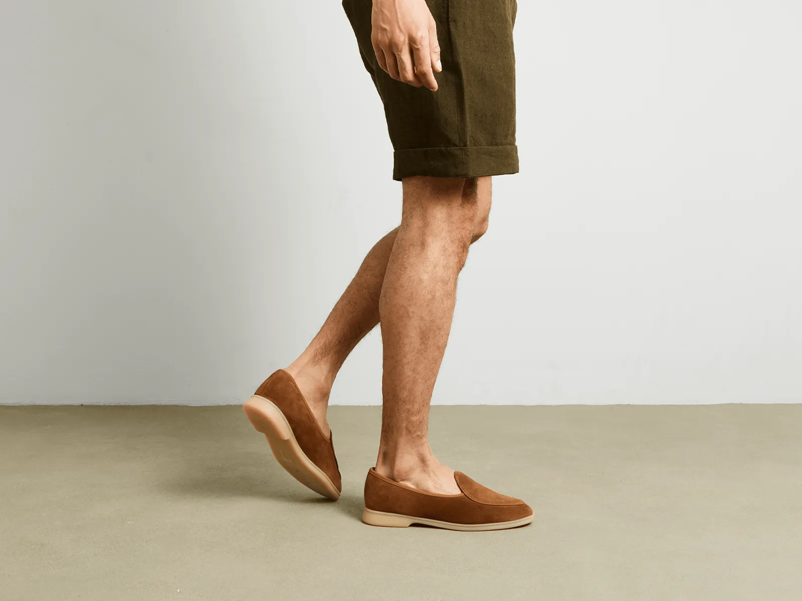 Stride Loafers in Earth Glove Suede Natural Sole
