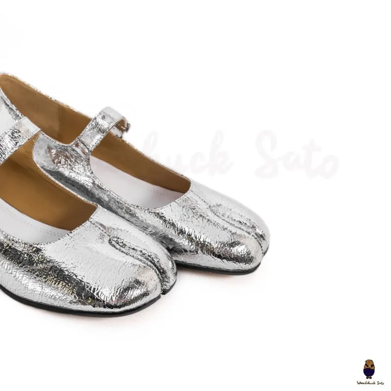 WoodChuckSato Women's Men's Cracked Silver Tabi Split-Toe Sheep Leather Mary Jane Shoes with 3cm Heel & Adjustable Strap Sizes EU 35-41